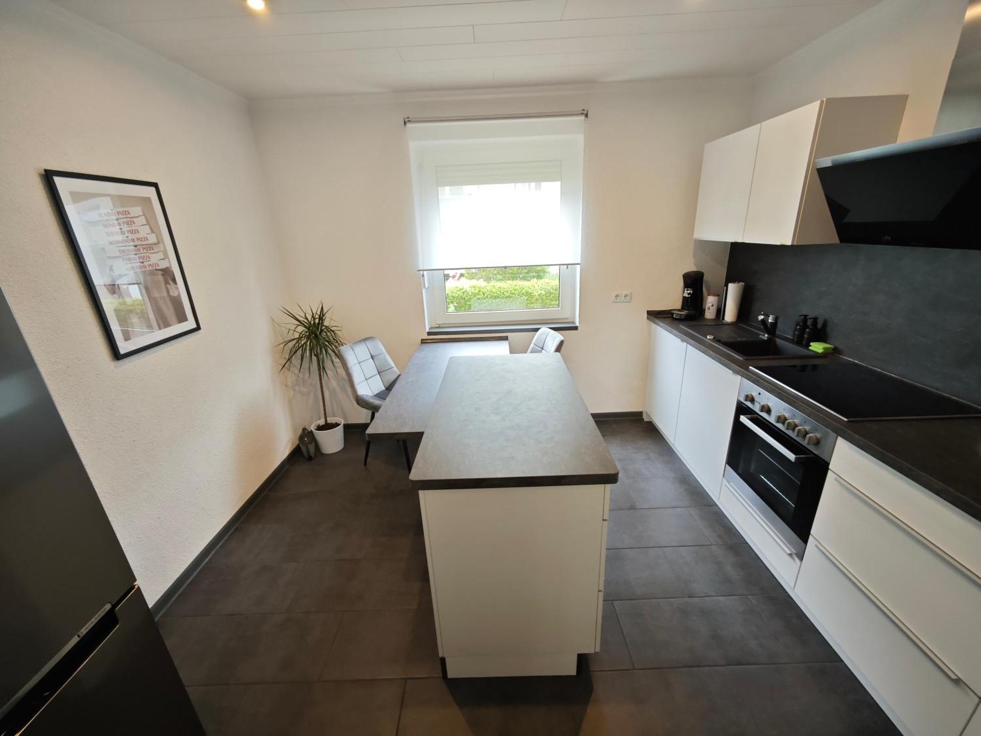 Fh-Naehe: Modernes Apt Mit Balkon Hof (Bavaria) Exterior foto
