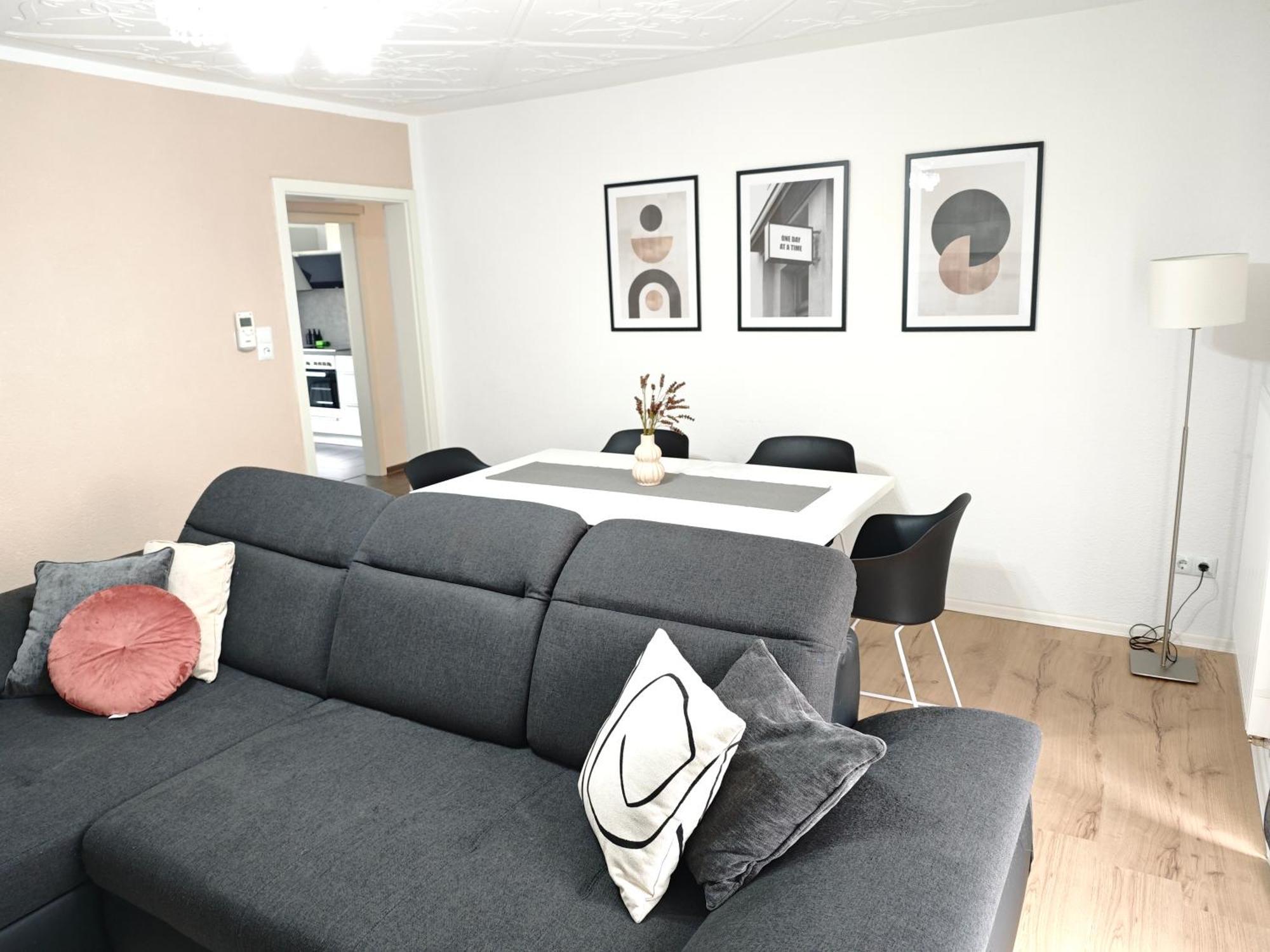 Fh-Naehe: Modernes Apt Mit Balkon Hof (Bavaria) Exterior foto